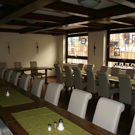 Hotel Restaurant Zum Schwanen Bruchköbel Exteriör bild