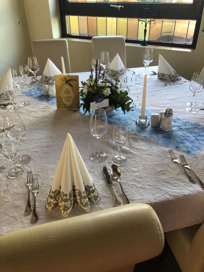 Hotel Restaurant Zum Schwanen Bruchköbel Exteriör bild